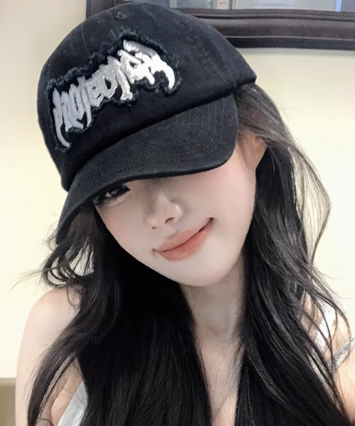 A'GEM/9 × .kom 『.KOM/ドットケーオーエム』 Logo Embroidery Cap