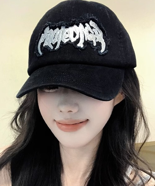 MONDEWORK✕タローマン　サークル刺繍キャップ/黒 kuros'オリジナル】タス丸刺繍キャップ 男女兼用 – kuros.style