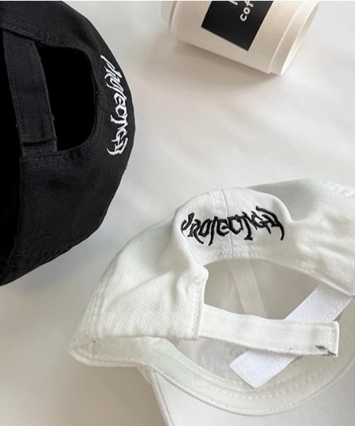 A'GEM/9 × .kom 『.KOM/ドットケーオーエム』 Logo Embroidery Cap