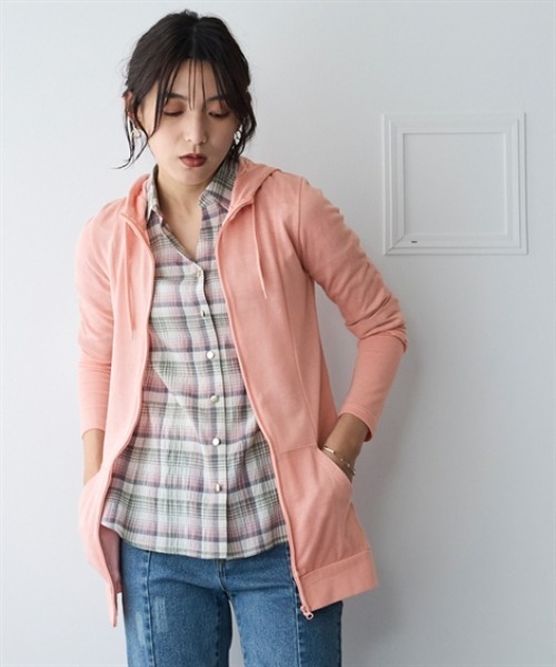 nissen（ニッセン）の「１２分袖綿混うすカルロング丈パーカー（ＵＶカット・吸汗速乾・抗菌防臭・毛玉防止）（パーカー・レディース・ピンク/グリーン/ベージュ系その他/ネイビー/チャコールグレー/オフホワイト/ブラック・L/LL/3L/S/M）」の7枚目の写真