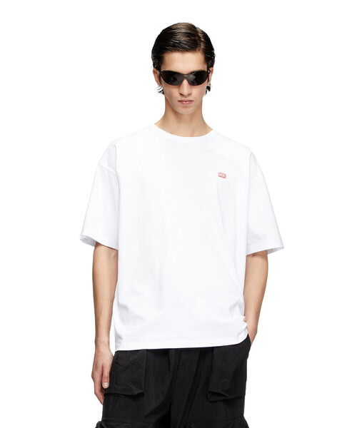 DIESEL（ディーゼル）の「メンズ Tシャツ T-BOXT-R30（Tシャツ/カットソー・メンズ・ホワイト/ブラック・XXX-LARGE/SMALL/X-SMALL/X-LARGE/LARGE/MEDIUM/XX-LARGE）」の5枚目の写真