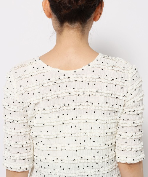 mysty woman(ミスティウーマン)の「ドット柄コンパクトカーディガン 572868(カーディガン/ボレロ・レディース・オフホワイト/ブラック・FREE)」の10枚目の写真