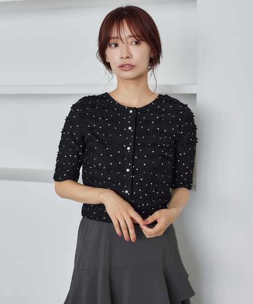 mysty woman(ミスティウーマン)の「ドット柄コンパクトカーディガン 572868(カーディガン/ボレロ・レディース・オフホワイト/ブラック・FREE)」の20枚目の写真