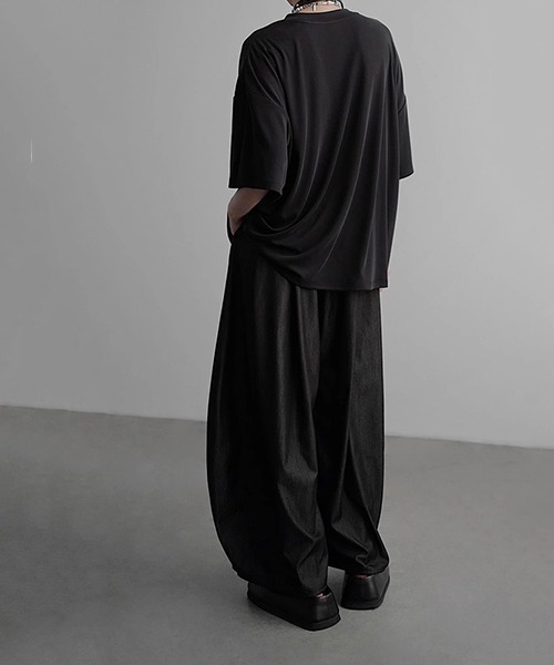chuclla(チュクラ)の「【CHENTAITAI】“CLOSED”サイン グラフィックTシャツ CTW25s019(Tシャツ/カットソー・レディース・ブラック/アイボリー・M/S)」の13枚目の写真