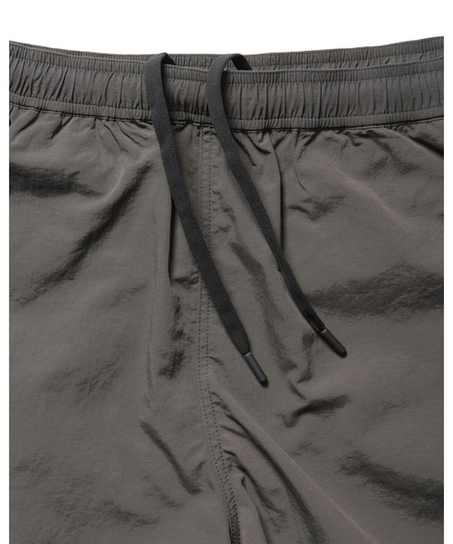 F.C.Real Bristol（エフシーレアルブリストル）の「NYLON EASY SHORTS（その他パンツ・メンズ・ブラック/チャコールグレー/モカ/バーガンディー・SMALL/MEDIUM/LARGE/X-LARGE/XX-LARGE）」の15枚目の写真
