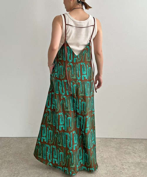 LHELBIE(レルビエ)の「レイヤードライクキャミワンピース(ワンピース・レディース・ネイビー/ブラック/グリーン・M)」の5枚目の写真