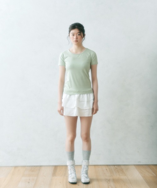 FCMM(エフシーエムエム)の「【日本限定】WING TEE / ウィングTEE(Tシャツ/カットソー・レディース・オフホワイト/チャコールグレー/グリーン・MEDIUM/SMALL)」の10枚目の写真