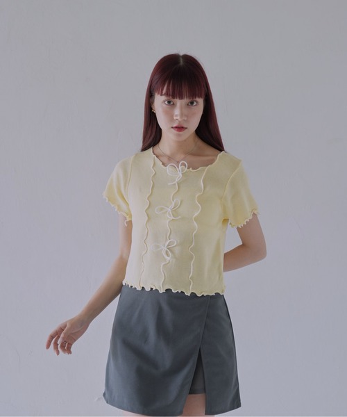 Uenui(ウニュイ)の「【 cunii 】リボンディテール×配色ステッチフリルニットトップス(Tシャツ/カットソー・レディース・ブルー系その他/ピンク/イエロー/ホワイト/ブラック・FREE)」の10枚目の写真