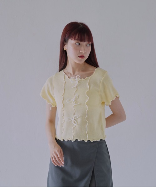 Uenui(ウニュイ)の「【 cunii 】リボンディテール×配色ステッチフリルニットトップス(Tシャツ/カットソー・レディース・ブルー系その他/ピンク/イエロー/ホワイト/ブラック・FREE)」の11枚目の写真