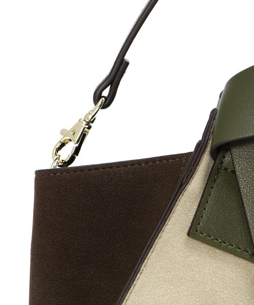 NATURAL BEAUTY BASIC（ナチュラルビューティーベーシック）の「◇リボンハンドルトートバッグ（トートバッグ・レディース・ブラウン系その他/ベージュ系その他/レッド/ブラック・ﾌﾘ-）」の9枚目の写真