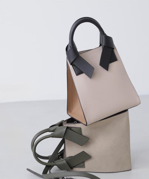 NATURAL BEAUTY BASIC（ナチュラルビューティーベーシック）の「◇リボンハンドルトートバッグ（トートバッグ・レディース・ブラウン系その他/ベージュ系その他/レッド/ブラック・ﾌﾘ-）」の4枚目の写真