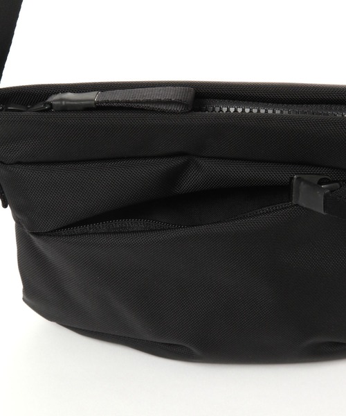 THE NORTH FACE（ザノースフェイス）の「【THE NORTH FACE(ザ・ノース・フェイス)】Pyrenees SH（ショルダーバッグ・レディース・ブラック/カーキ/ライトグレー・FREE）」の16枚目の写真