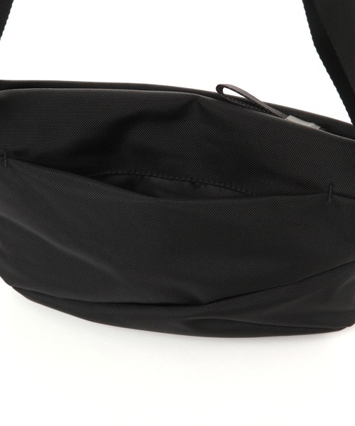 THE NORTH FACE（ザノースフェイス）の「【THE NORTH FACE(ザ・ノース・フェイス)】Pyrenees SH（ショルダーバッグ・レディース・ブラック/カーキ/ライトグレー・FREE）」の17枚目の写真