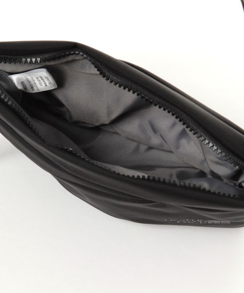 THE NORTH FACE（ザノースフェイス）の「【THE NORTH FACE(ザ・ノース・フェイス)】Pyrenees SH（ショルダーバッグ・レディース・ブラック/カーキ/ライトグレー・FREE）」の18枚目の写真