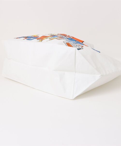 Manhattan Portage(マンハッタンポーテージ)の「NYLON MESSENGER BAG JR (SM) BP W/DIV TMP(メッセンジャーバッグ・メンズ・ブラック・SMALL)」の5枚目の写真