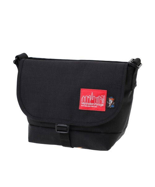 Manhattan Portage(マンハッタンポーテージ)の「NYLON MESSENGER BAG JR (SM) BP W/DIV TMP(メッセンジャーバッグ・メンズ・ブラック・SMALL)」の1枚目の写真