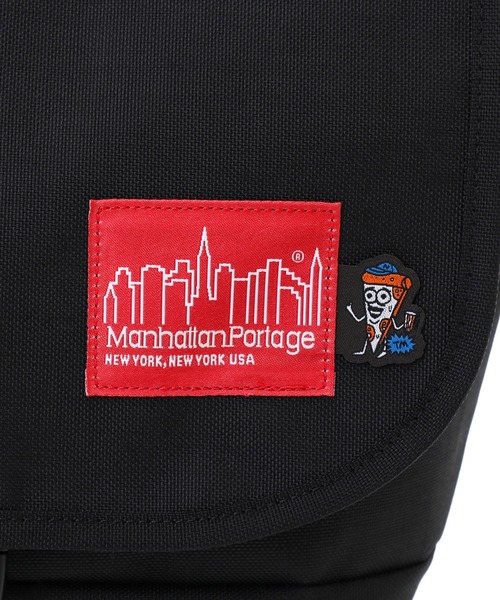 Manhattan Portage(マンハッタンポーテージ)の「NYLON MESSENGER BAG JR (SM) BP W/DIV TMP(メッセンジャーバッグ・メンズ・ブラック・SMALL)」の10枚目の写真