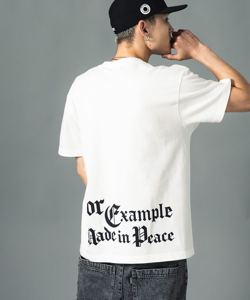 EXAMPLE(エグザンプル)の「EXAMPLE OE LOGO COLLEGE S/S TEE(Tシャツ/カットソー・メンズ・ブラック/ホワイト・XXL/XL/L/M)」の4枚目の写真