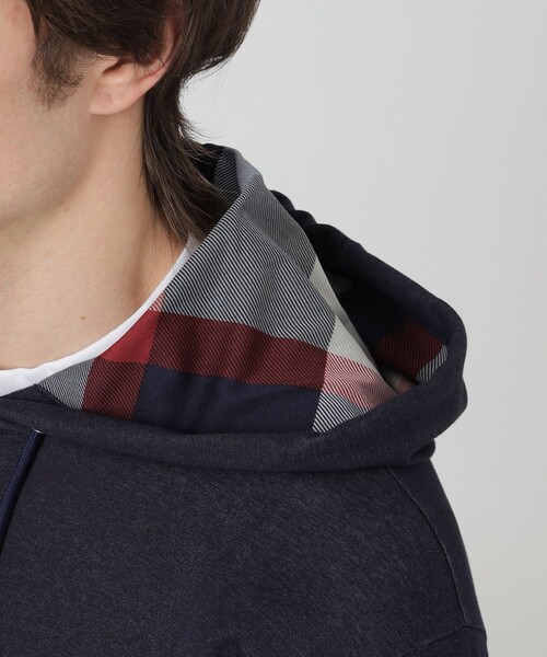 BLACK LABEL CRESTBRIDGE（ブラックレーベル・クレストブリッジ）の「【一部店舗限定】ライトバックチェックパーカー（パーカー・メンズ・ネイビー/ブラック/ベージュ系その他・L/XL/M）」の17枚目の写真