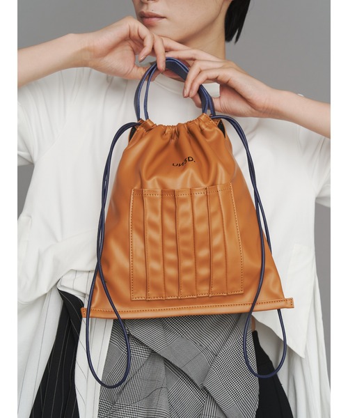 UN3D.（アンスリード）の「FAKE LEATHER ORIGAMI 2WAYPURSE / フェイクレザーオリガミ2WAYパース（ショルダーバッグ・レディース・その他1/ブラック・FREE）」の2枚目の写真