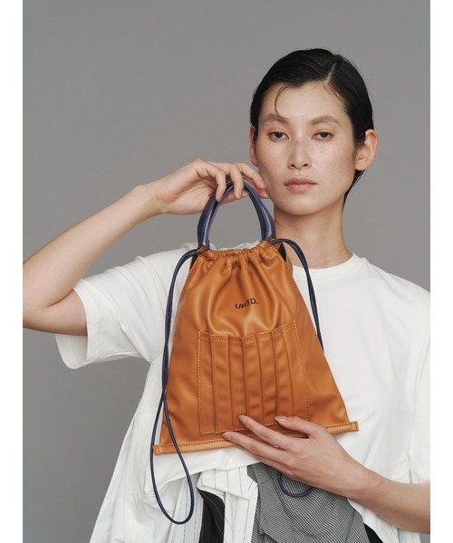 UN3D.（アンスリード）の「FAKE LEATHER ORIGAMI 2WAYPURSE / フェイクレザーオリガミ2WAYパース（ショルダーバッグ・レディース・その他1/ブラック・FREE）」の13枚目の写真