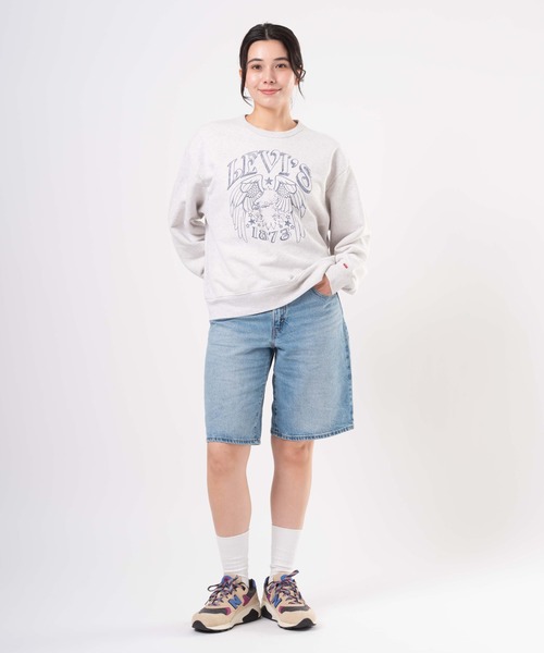 Levi's(リーバイス)の「Levi's/リーバイス グラフィック ヘリテージ クルーネックスウェットシャツ(スウェット・レディース・グレー・S/L/M)」の4枚目の写真
