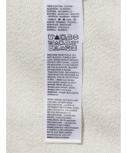 Levi's(リーバイス)の「Levi's/リーバイス グラフィック ヘリテージ クルーネックスウェットシャツ(スウェット・レディース・グレー・S/L/M)」の13枚目の写真