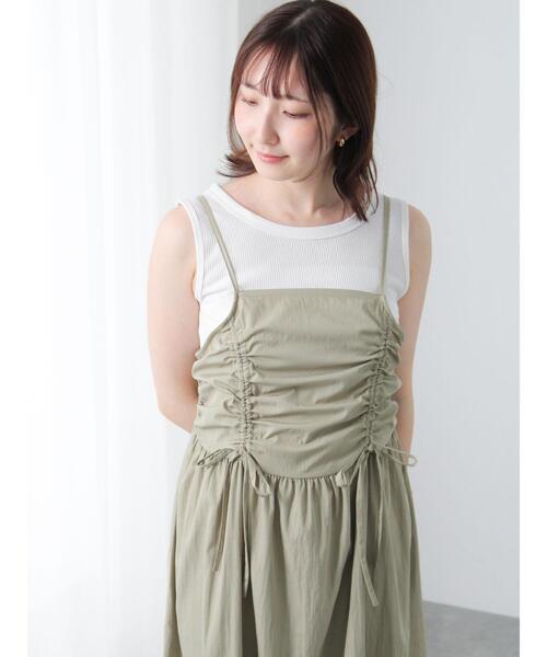 Te chichi TERRASSE(テチチテラス)の「ワッフルクルーネックタンクトップ(タンクトップ・レディース・オフホワイト/ブラック/ベージュ・F)」の16枚目の写真