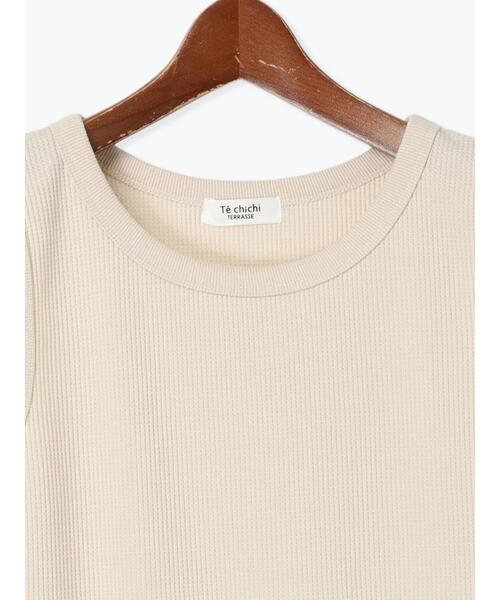 Te chichi TERRASSE(テチチテラス)の「ワッフルクルーネックタンクトップ(タンクトップ・レディース・オフホワイト/ブラック/ベージュ・F)」の9枚目の写真