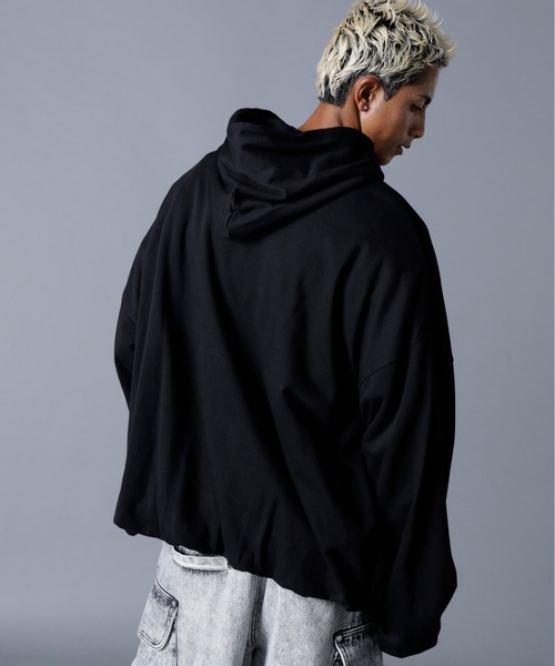 L.H.P(エルエイチピー)の「DankeSchon/ダンケシェーン/BALLOON HOODIE(パーカー・メンズ・ブラック/グレー・M/L)」の3枚目の写真