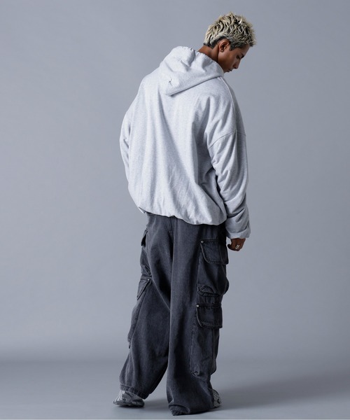 L.H.P(エルエイチピー)の「DankeSchon/ダンケシェーン/BALLOON HOODIE(パーカー・メンズ・ブラック/グレー・M/L)」の8枚目の写真
