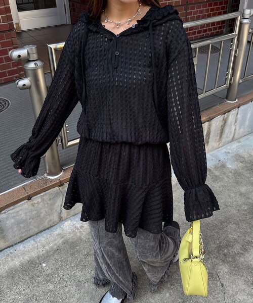 CIAOPANIC（チャオパニック）の「【2サイズ展開】ウエストゴムフリルフーディー（Tシャツ/カットソー・レディース・ブラウン/ブラック/アイボリー・0/1）」の4枚目の写真