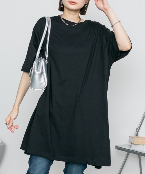 RCD（アールシーディー）の「サイドスリット チュニック ワンピース（Tシャツ/カットソー・レディース・ライトベージュ/ホワイト/ブラック/杢グレー・4L～5L/M-L/LL～3L）」の3枚目の写真