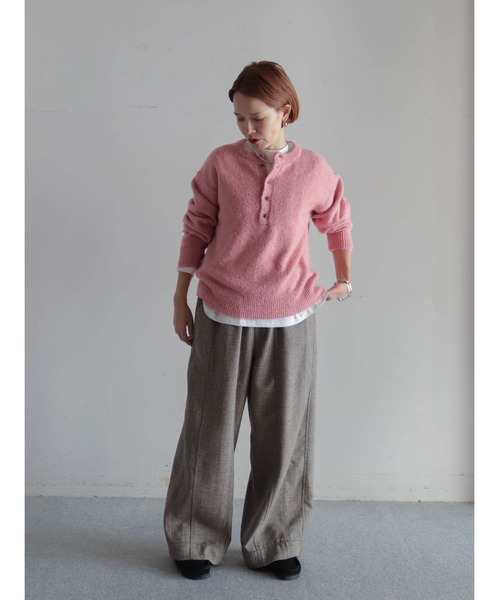 FIL DE FER（フィルデフェール）の「アルパカ混ソフトスラブ　ヘンリーネックP/O（ニット/セーター・レディース・チャコールグレー/ピンク・FREE）」の6枚目の写真