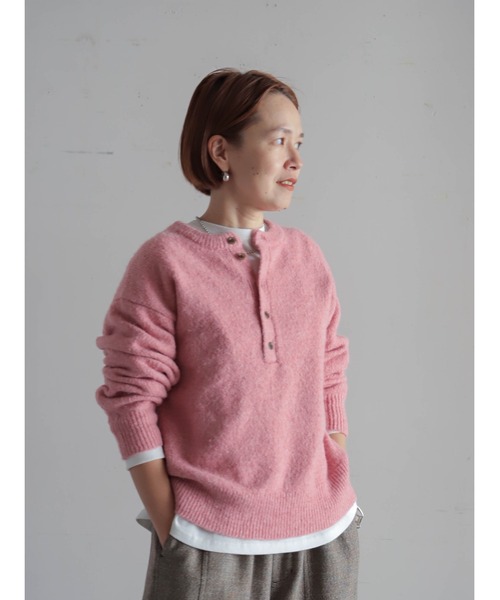 FIL DE FER（フィルデフェール）の「アルパカ混ソフトスラブ　ヘンリーネックP/O（ニット/セーター・レディース・チャコールグレー/ピンク・FREE）」の3枚目の写真
