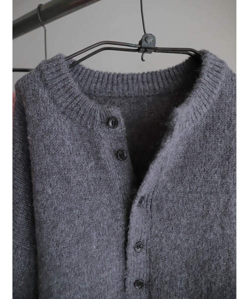 FIL DE FER（フィルデフェール）の「アルパカ混ソフトスラブ　ヘンリーネックP/O（ニット/セーター・レディース・チャコールグレー/ピンク・FREE）」の21枚目の写真