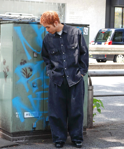 is-ness（イズネス）の「is-ness / イズネス 5PK BALLOON PANTS (Enzyme Wash)（デニムパンツ・メンズ・ブラック/ネイビー・LARGE/MEDIUM）」の3枚目の写真