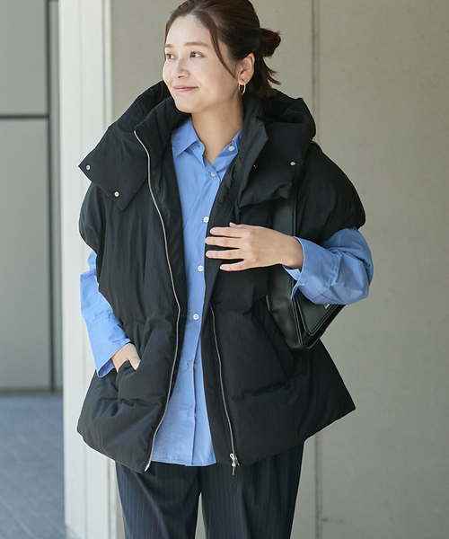 JOURNAL STANDARD（ジャーナルスタンダード）の「ドロストポンチョダウン（ダウンベスト・レディース・ベージュ/ブラック・FREE）」の6枚目の写真