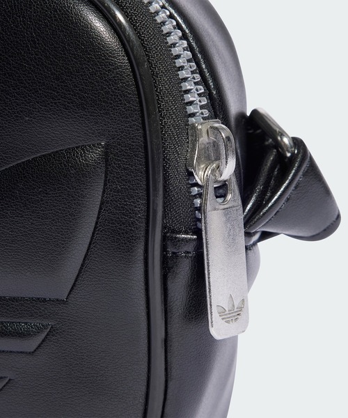 adidas（アディダス）の「ショルダーバッグ（ショルダーバッグ・レディース・ブラック・FREE）」の7枚目の写真