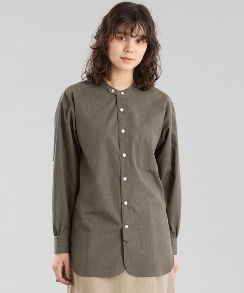 MACKINTOSH PHILOSOPHY(マッキントッシュ フィロソフィー)の「GREY LABEL シャンブレーバンドカラーシャツ(シャツ/ブラウス・レディース・チャコールグレー/ブラウン・2/6)」の2枚目の写真