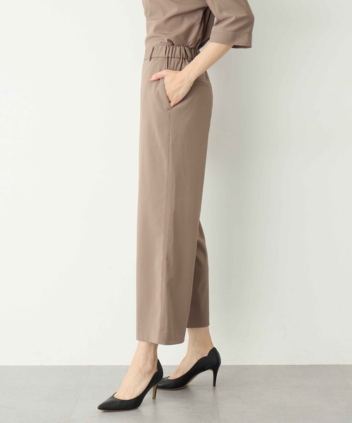 A/C DESIGN BY ALPHA CUBIC（エーシーデザインバイアルファキュービック）の「ストレッチストレートパンツ【セットアップ対応・シワになりにくい・ウエストゴム】（その他パンツ・レディース・ブラック/モカ・64/67/70）」の4枚目の写真