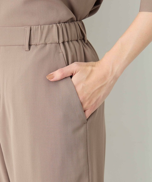 A/C DESIGN BY ALPHA CUBIC（エーシーデザインバイアルファキュービック）の「ストレッチストレートパンツ【セットアップ対応・シワになりにくい・ウエストゴム】（その他パンツ・レディース・ブラック/モカ・64/67/70）」の11枚目の写真