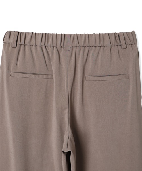 A/C DESIGN BY ALPHA CUBIC（エーシーデザインバイアルファキュービック）の「ストレッチストレートパンツ【セットアップ対応・シワになりにくい・ウエストゴム】（その他パンツ・レディース・ブラック/モカ・64/67/70）」の17枚目の写真