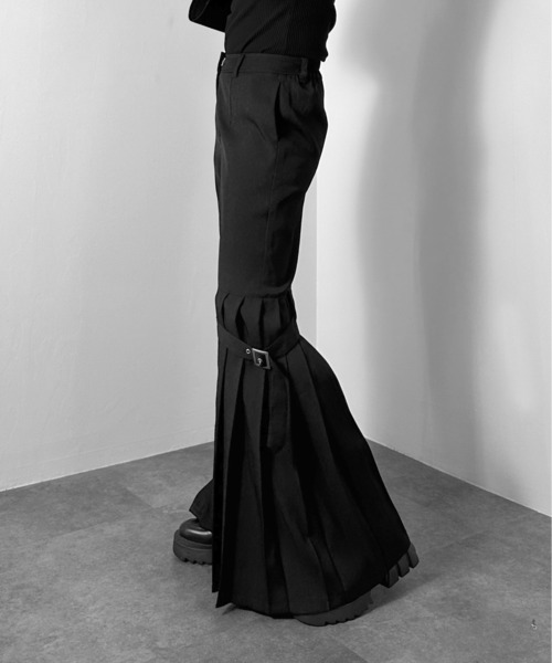 セール】【jiasecond.】サイドプリーツフレアパンツ / ボトムス ハトメ