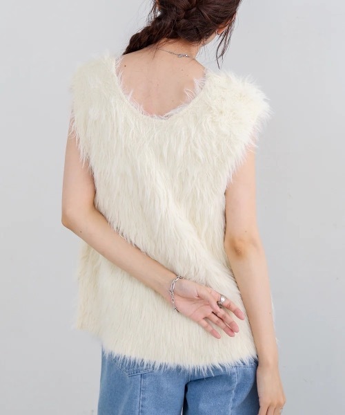 Bab（バブ）の「前後2WAYシャギーベスト（ベスト・レディース・アイボリー/グレー/ベージュ・FREE）」の15枚目の写真