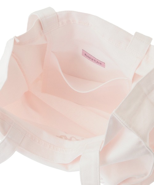 Maison de FLEUR（メゾンドフルール）の「ブランドロゴ刺繍スクエアトートバッグ（トートバッグ・レディース・アイボリー/ライトピンク/ブラック・FREE）」の10枚目の写真