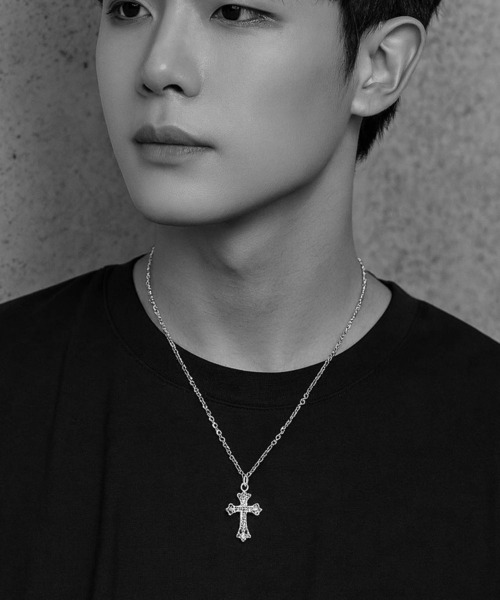 セール】【IZU】 シルバー クロスネックレス メンズ レディース ユニ