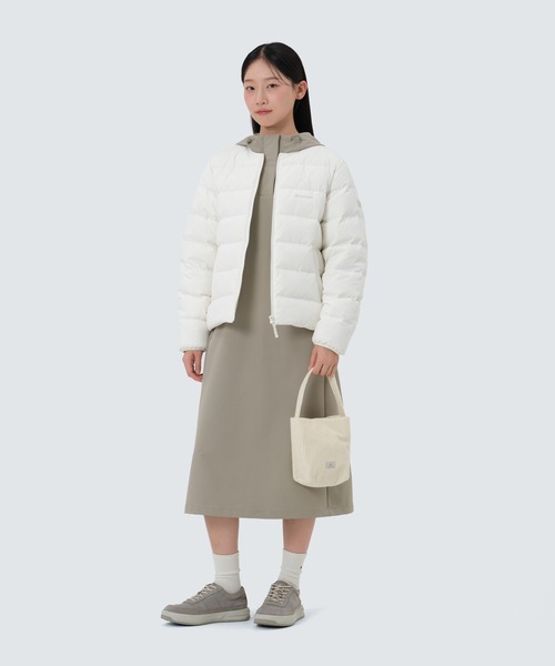 Snow Peak(スノーピーク)の「SnowPeak / Land Wmn's LW Down Jacket ランドウィメンズ LW ダウンジャケット 海外限定(ダウンジャケット/コート・レディース・ブラック/オリーブ/ライトベージュ/アイボリー・S/M/L)」の19枚目の写真