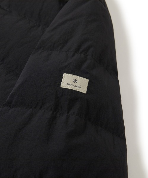Snow Peak(スノーピーク)の「SnowPeak / Land Wmn's LW Down Jacket ランドウィメンズ LW ダウンジャケット 海外限定(ダウンジャケット/コート・レディース・ブラック/オリーブ/ライトベージュ/アイボリー・S/M/L)」の13枚目の写真