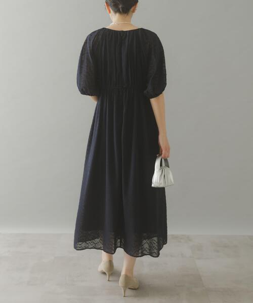 URBAN RESEARCH ROSSO WOMEN（アーバンリサーチ　ロッソ）の「ジャガードギャザーパフドレス（ワンピース・レディース・ライトブルー/ネイビー・FREE）」の12枚目の写真